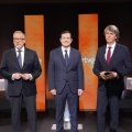 Los candidatos a la Presidencia de la Junta Carlos Pollán (Vox); Alfonso Fernández Mañueco (PP) y Carlos Martínez (PSOE) en el primer debate de las elecciones autonómicas.