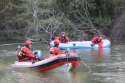 Labores de búsqueda del joven de 16 años desaparecido cuando nadaba en el río Carrión de Palencia.