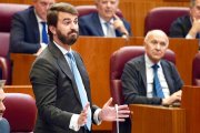 Juan García-Gallardo interviene en las Cortes en una foto de archivo.