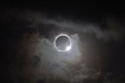 Imagen de archivo de un eclipse solar