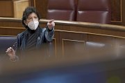 La ministra de Educación, Isabel Celaá, en el Congreso de los Diputados. / J.L. ROCA