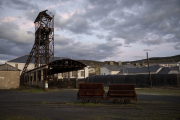 Reportaje sobre la despoblación en la provincia de León. En la imagen, restos del pozo Julia en Fabero, hoy reconvertido en museo de la minería. El final de la minería privo a la zona de su principal actividad económica.- ANTONIO HEREDIA.