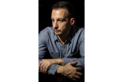 «A mis personajes les empuja la fuerza de la razón» (ANTONIO HEREDIA)