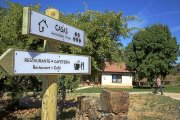 Señal de un alojamiento rural en la provincia de Salamanca. - E.M.