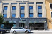 Exteriores de las oficinas de Iberaval en la calle Estación de Valladolid.- EL MUNDO