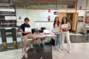 Los estudiantes de Ingeniería Aeroespacial en las instalaciones de la Universidad de León. EL MUNDO