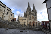 LAS CATEDRALES, REGISTRADAS ENESTA ÉPOCA. Algunas de las joyas patrimoniales más emblemáticas de Castilla y León fueron inscritas por la Iglesia como suyas en esta época y por la vía que permitía la Ley Hipotecaria de entonces: con solo un certificado eclesiástico. Esto sucedió con las catedrales de León y de Burgos, pero también con otros bienes, como el Palacio Episcopal de Astorga.  
 / IMAGEN: ICAL