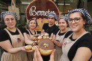 La filosofía de esta repostería artesanal se basa en la elaboración de productos de calidad en un entorno seguro para personas con discapacidad.