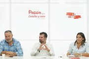 Eduardo Morán, Luis Tudanca y Ana Sánchez en la reunión de la Comisión Ejecutiva Autonómica del PSOECyL.