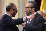 Alfonso Rodríguez de Celis expulsa del Congreso al diputado de VOX José María Sánchez.