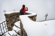 La nieve irrumpe con fuerza en la Peña de Francia (Salamanca)