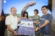 Presentación de las jornadas internacionales sobre paleontología de dinosaurios.