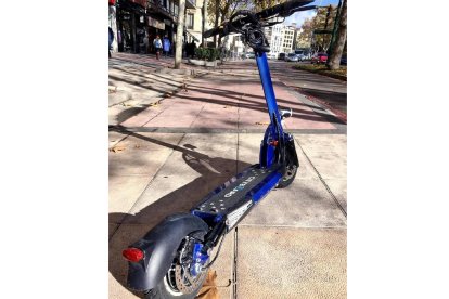 Patinete eléctrico. - E. M.