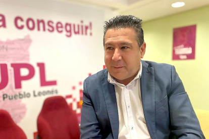 Luis Mariano Santos. - EM