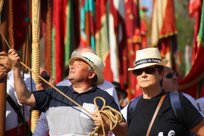 La capital leonesa acoge un desfile de pendones de León, Zamora, Cantabria y Portugal