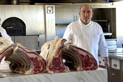Cocina del restaurante El Capricho de José Gordón. LA POSADA
