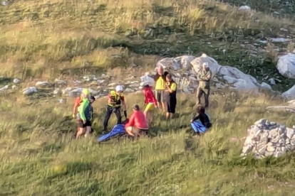 Rescatado un montañero indispuesto en las inmediaciones del refugio Vega Huerta, en Picos de Europa, en el término municipal de Posada de Valdeón (León)