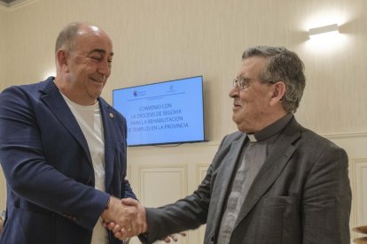 La Diputación y el Obispado de Segovia acuerdan destinar 300.000 euros para reparar las iglesias de la provincia