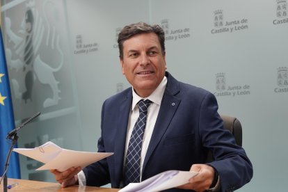 El consejero de Economía y Hacienda y portavoz, Carlos Fernández Carriedo