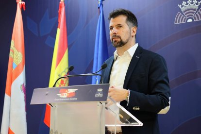 El portavoz del Grupo Parlamentario Socialista, Luis Tudanca.