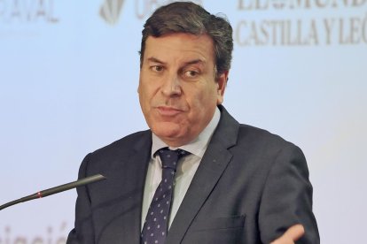 Fernández Carriedo.