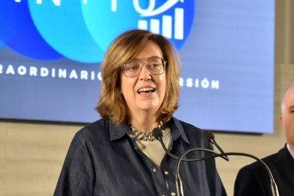 La presidenta de la Diputación de Palencia, Ángeles Armisén, presenta el Plan + 10