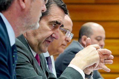Juan Carlos Suárez-Quiñones, presenta un informe con los daños a la ganadería del lobo en 2024. ICAL