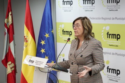 La presidenta de la FRMP, Ángeles Armisén, presentar el Plan de Formación Continua 2025 destinado a los empleados públicos de Castilla y León.