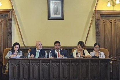 Pleno municipal en Ávila