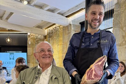 Ezequiel Pérez de Dehesa de Ituero y el jefe de cocina de Lilicook, David Berrocal