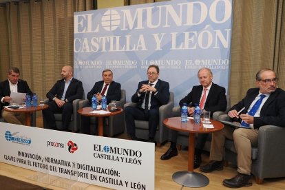Pablo Lago, Alejandro Fernández, José Luis Sanz Merino, Tomás Castro, Vicente Alciturri y Fernando García.