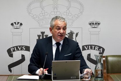El delegado del Gobierno, Nicanor Sen, presenta la acción del Ejecutivo central en la Comunidad