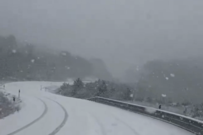 eL SD Almazan refleja las dificultades en el viaje a Bembimbre debido a la nieve.