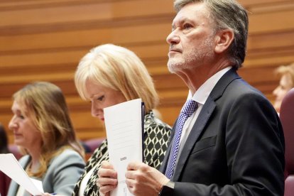 El procurador del PP por Segovia y nuevo presidente de las Cortes, Francisco Vázquez.