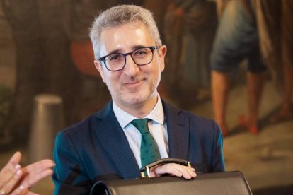 El ministro de Hacienda, Arcadi España, durante su toma de posesión el pasado 27 de marzo.