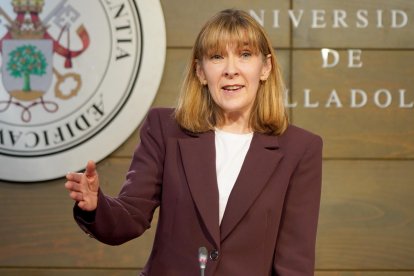 Carmen Camarero, en una imagen de archivo cuando presentaba su candidatura a rectora de la UVa.