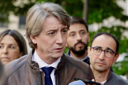 Carlos Martínez atiende a los medios en Salamanca.