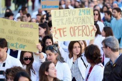 Médicos durante una concentración convocada por el Sindicato Médico contra el Estatuto Marco, en una imagen de archivo
