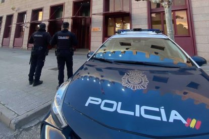 Varios agentes de la Policía Nacional
