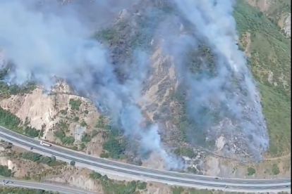 Incendio en Sena de Luna (León).