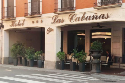 Hotel restaurante Las Cabañas de Peñaranda. / E. M.