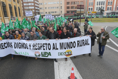 Manifestación de los agricultores y ganaderos de Castilla y León. | ICAL