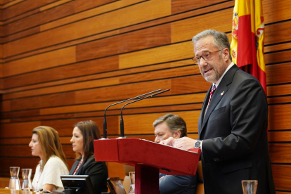Intervención del presidente de las Cortes Carlos Pollán en el acto institucional del XL Aniversario del Estatuto de Autonomía de Castilla y León. -ICAL