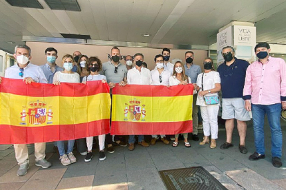 El PP de Castilla y León participa en la concentración contra los indultos. - ICAL