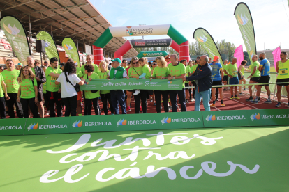 Celebración de la XIV Carrera 'Mucho por vivir', organizada por la AECC de Zamora. -ICAL