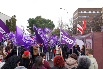 UGT y CCOO Castilla y León convocan una concentración con motivo del Día Internacional de la Mujer. - ICAL