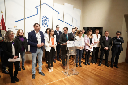 Los grupos políticos de la Diputación de Valladolid leen una declaración contra la Violencia de Género. - ICAL
