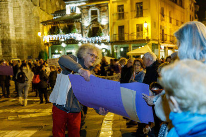 Manifestaciones por el Día Internacional de la Eliminación de la Violencia hacia las Mujeres en Segovia. - ICAL