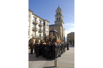 Imagen de archivo de la Procesión del Encuentro en Ponferrada. -GOOGLE