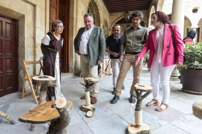 El presidente de la Diputación de León, Eduardo Morán, inaugura la Fiesta Medieval de los centros asistenciales. -ICAL